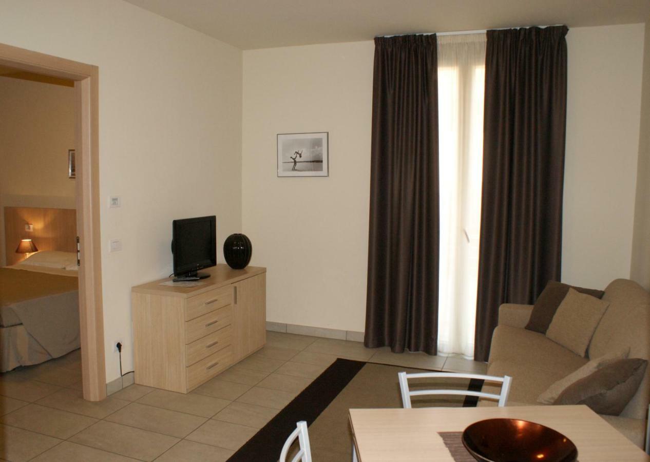 Residence Belmare Rimini Luaran gambar